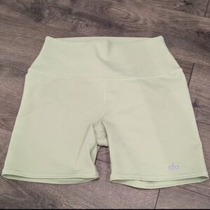 ALO Yoga Women's Bike Shorts in Light Sage